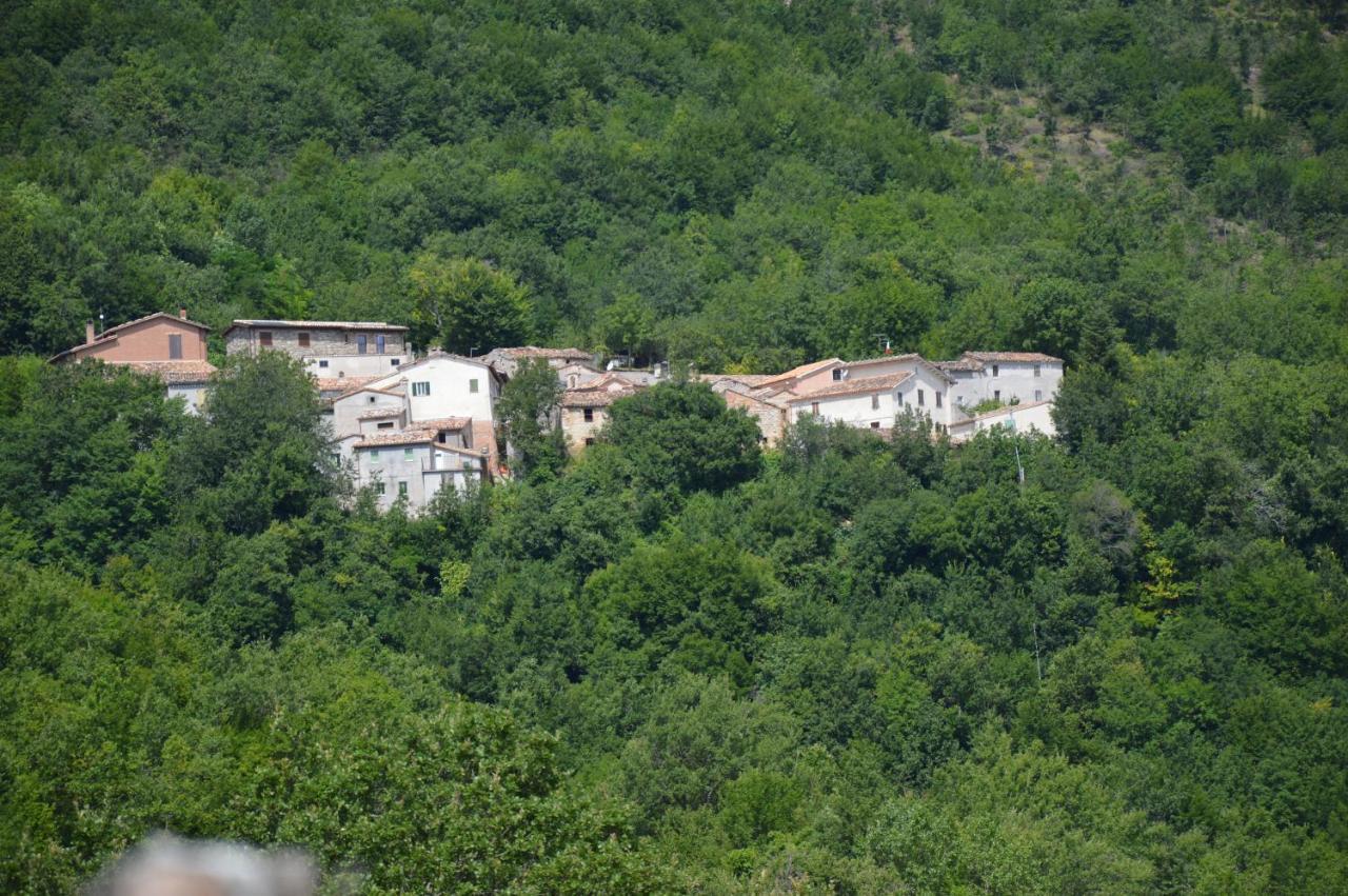 Locanda Della Rocca Sarnano Luaran gambar
